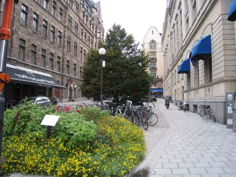 NEN A A B B A B A A NYBROGATAN () BÄVERN Gre v Tu rega tan A RÄVEN Nybrogatan Sibyllegatan Öste rmalm sgatan RÅDJURET KARL V:S PORT Sibyllegatan Tyskbagargatan Jungfrugatan Tyskb agar