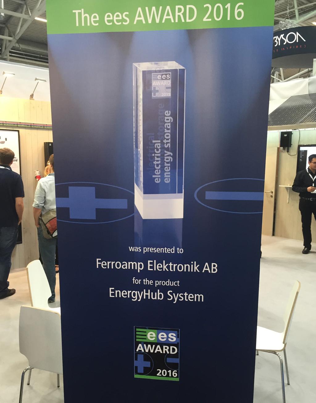 Energilager I och med introduktionen av Teslas power wall har nära nog alla lagringsföretag nu power wall-liknande system till försäljning, där företag som Solarwatt och Kreisel visar upp hundratals
