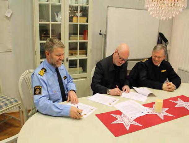 Samverkansöverenskommelse med flera medlemskommuner I Södertälje undertecknade vi, kommunen och polisen en ny samverkansöverenskommelse, vilket är en fortsättning på ett redan etablerat samarbete.