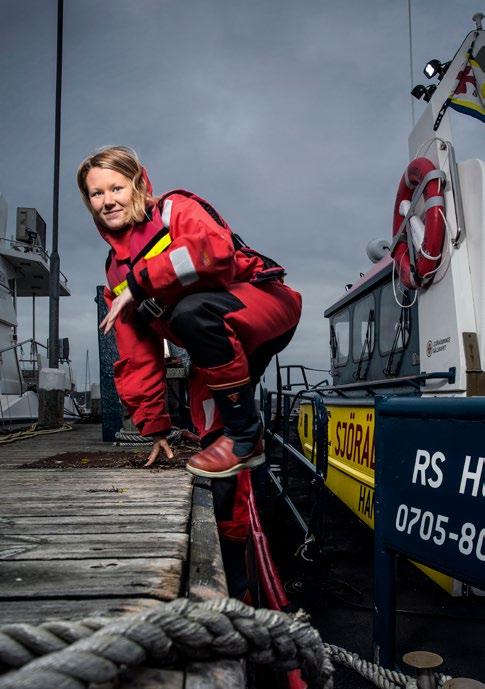 Tillsammans räddar vi liv! TACK FÖR ATT du är en av oss. Tillsammans räddar vi liv till sjöss. Berätta gärna om oss för andra här är våra viktigaste fakta.