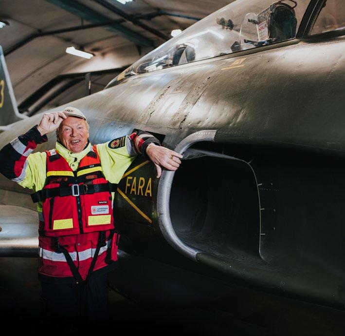 Foto: Maria Lindeskär FRIVILLIG: DICK SCHEF Till vardags: Pensionerad pilot från Flygvapnet och SAS. Ålder: 74 år. Bor: Strömstad.