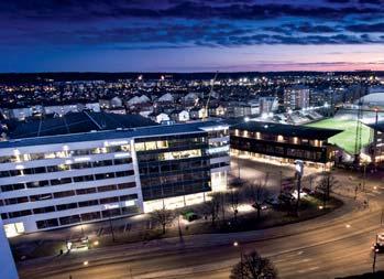 Personer som äter vissa mediciner kan känna sig torra i munnen och då finns ett fluorskölj som verkar återfuktande och smörjande.
