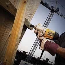 PLÅTSKRUVDRAGARE/MUTTERDRAGARE Plåtskruvdragare DW263K Idealisk för tak-, vägg- och fasadarbeten Utvecklad för att arbeta med självborrande skruv Djupkänslig nos med snabbkoppling säkerställer att du