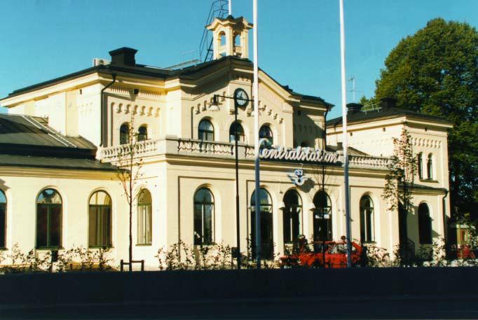 först under 1800-talets andra hälft kunde nyetableringar redan från början få ett transporttekniskt fördelaktigt läge i dessa orter.