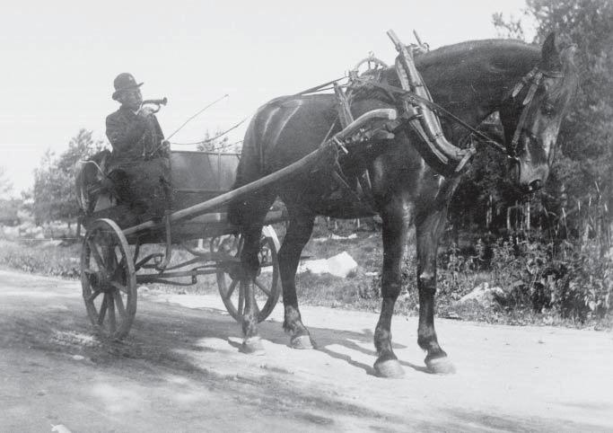 Sträckan Göteborg- via Örebro trafikerades från 1830-talet. Dessa diligenser bedrev även passagerartransport.