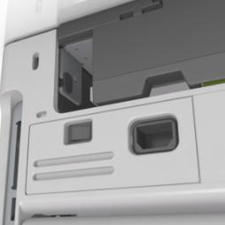 VAR FÖRSIKTIG RISK FÖR ELEKTRISK STÖT: Om du vill komma åt styrkortet eller installera ytterligare maskinvara eller minnesenheter efter att du har installerat skrivaren ska du först stänga av