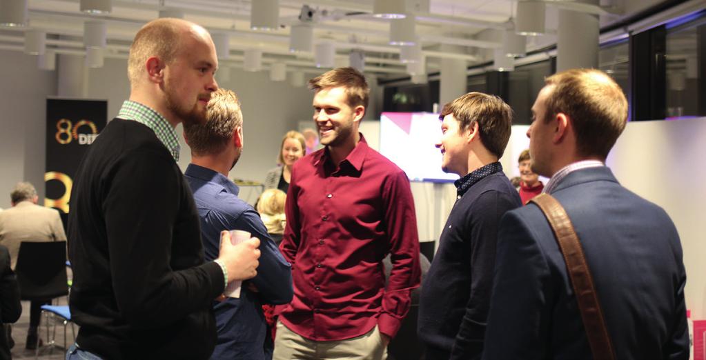 DIFF Ingenjörer och tradenomer träffades på Arcada Omkring 40 ingenjörsoch tradenomalumner, studerande och lärare samlades en oktoberkväll till alumnträff på Arcada.
