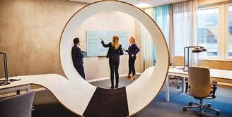 Men i dagens allt mer komplexa organisationer efterfrågas inte bara tydligt ledarskap. Varje enskild individs egna ansvar och delaktighet behövs för att driva affären framåt.