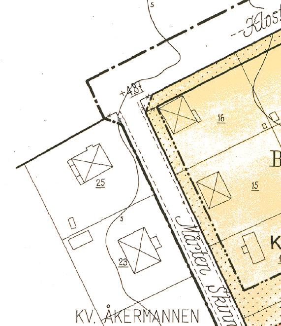 fastighet för gatumark, Vadstena 3:2 i enlighet med detaljplan SPL 204. Ingår inte i planområdet.