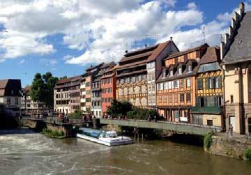 Mitt i grönskan i Parc de l Orangerie ligger Buerehiesel, en av Strasbourgs allra bästa restauranger inrymd i ett vackert korsvirkeshus.
