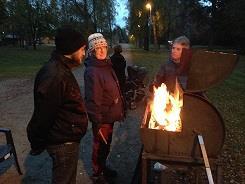 Den årliga bilorienteringen gick genom Gästrikland med sex ekipage. Nytt för i år var att det ingick övernattning och målet var Marmalägret.