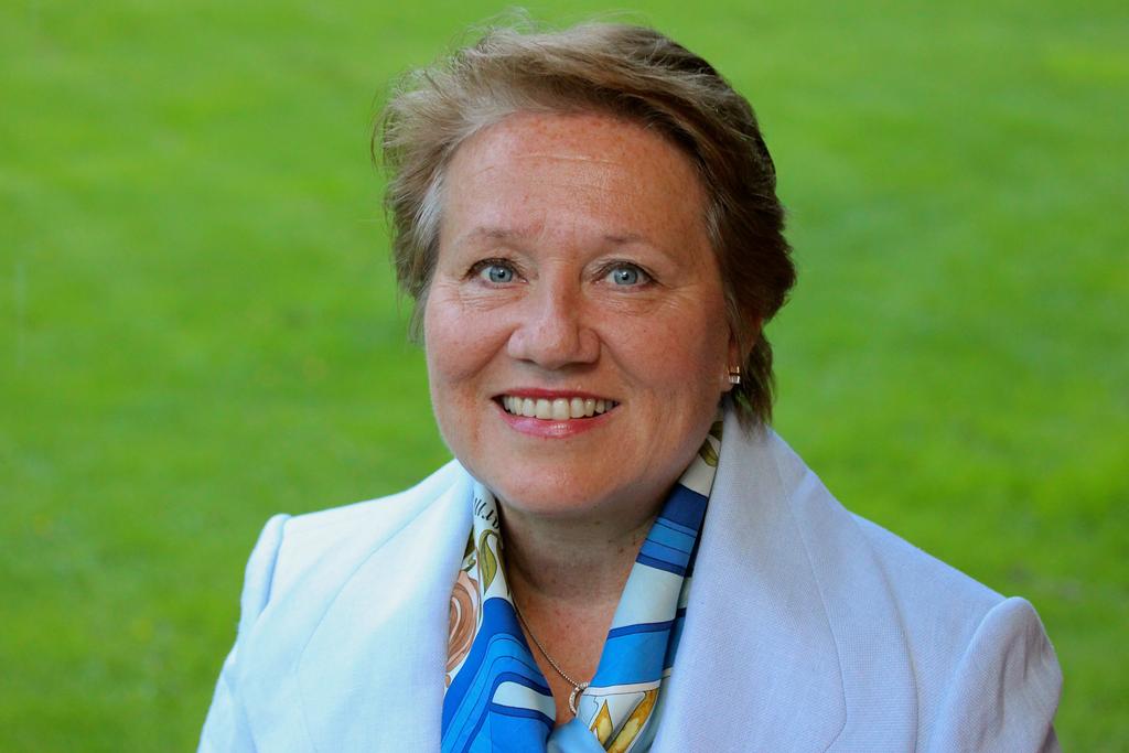 REGIONALT CANCERCENTRUM STOCKHOLM GOTLAND Att genom information, dialog och kunskapsökning åstadkomma ökad jämlikhet mellan befolkningsgrupper utifrån kön, ålder, socioekonomiska förhållanden och