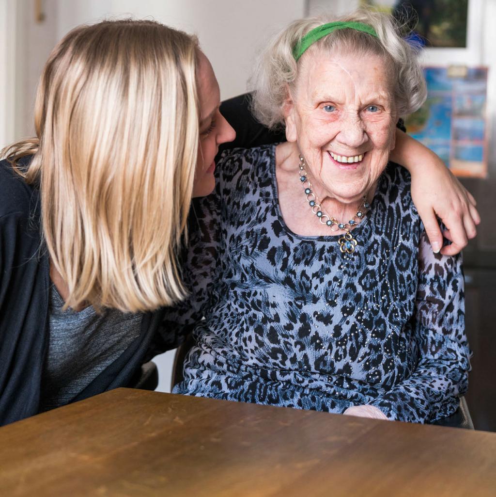 Äldreomsorg Äldreomsorgen riktar sig till personer över 65 år. Äldreomsorgen är stadsdelsnämndens största verksamhet, nästan hälften av den totala budgeten används till äldreomsorg.