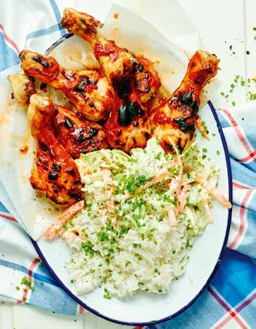 familj v 45 Buffalo drumsticks med coleslaw cirka 40 min b Näringsinnehåll/portion: Energi 2871 kj/ 686 kcal. Protein 36,4 g. Fett 31,9 g. Kolhydrater 61,5 g.