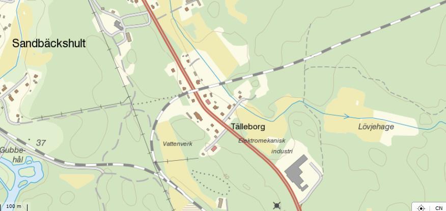 1000 m radie, tillåter 160 km/h. Triangelspåret avsett för godståg och för personförande tåg utan stopp i Berga.