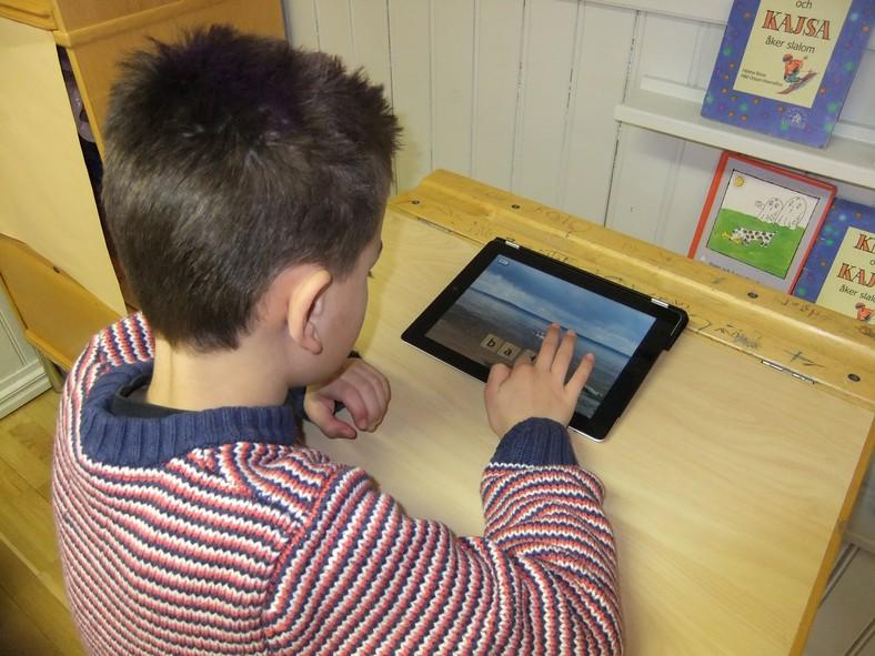 se Hierneskolan är en förskoleklass år 9 skola med ca 210 elever. Skolan är belägen i Koppom.