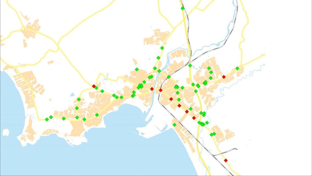 Att passera planskilt över eller under en väg är önskvärt då trafikflödet är högt och/eller hastigheten 60 km/h eller högre.