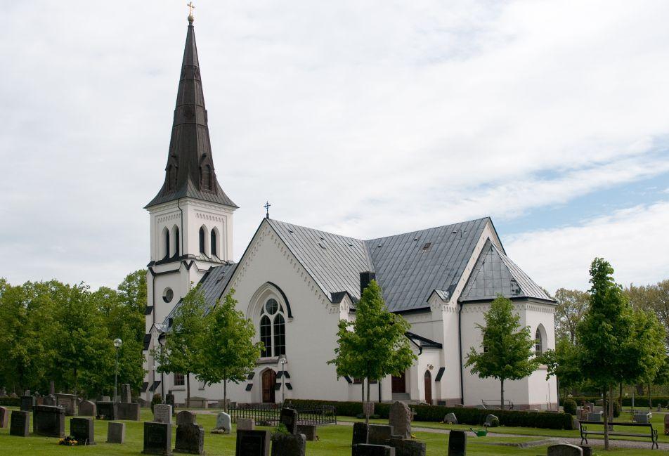 Drygt 6 miljoner människor är medlemmar i Svenska kyrkan och många andra är med i andra kyrkor.