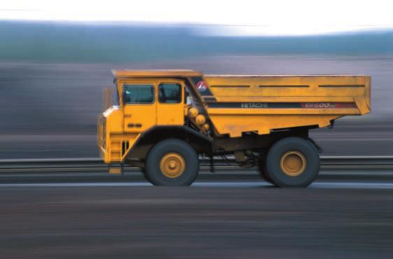 32 ton i varje vända! 250.000 ton per truck, det är det årliga transportarbetet för Yngve Andersson Åkeri AB:s truckar på SSAB i Luleå.
