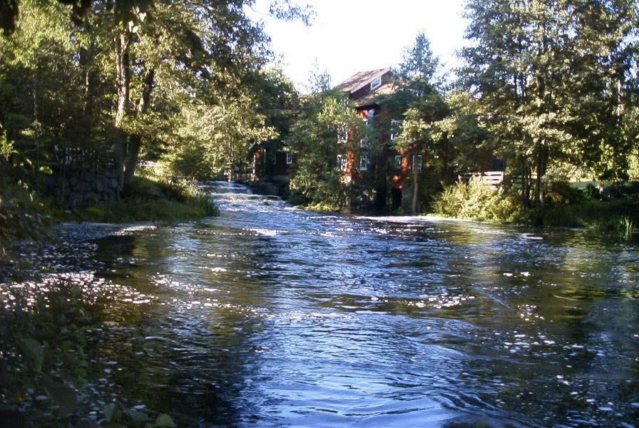 Marströmmen 72000 100. Marströmmen 6383750 1542345 Åtgärd: Biotopvård, lekgrus. Målart: öring Prioritet: 3 101.