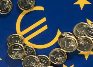 VALUTAUNIONER Europeiska monetära unionen: ECB styr styrräntan och sätter upp inflationsmålen En lösning på