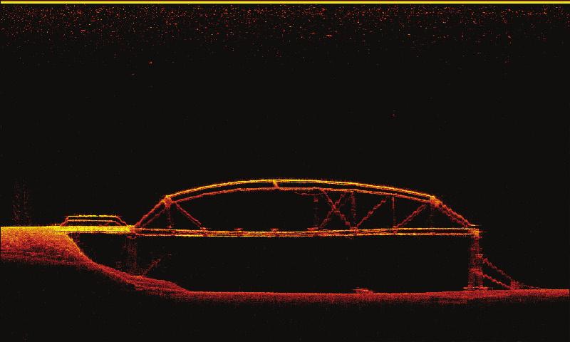 Ekolodsteknik MED Clearvü- OCH sidevü-tekniken FÅR DU FANTASTISK BILDKVALITET MED ÖVERLÄGSEN TYDLIGHET OCH DETALJRIKEDOM En scanningsonar