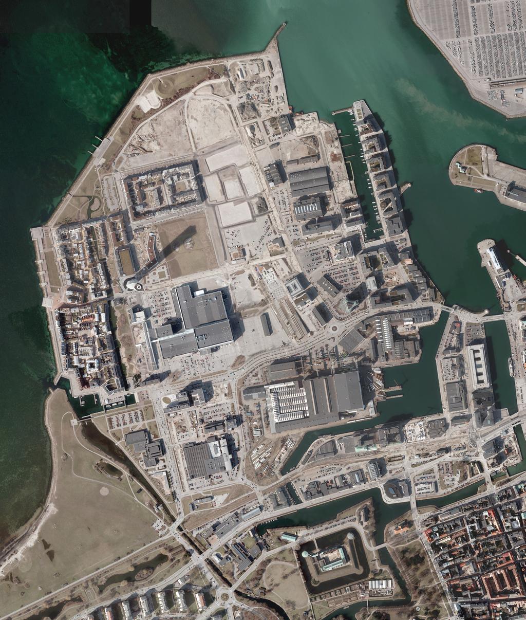VÄSTRA HAMNEN IDAG Utvärderingen utgår från det som är byggt och det som har kommit så långt i planeringen att man kan ana ett resultat. Här följer en beskriv- ning av statusen av Västra Hamnen idag.