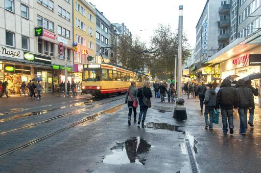 Onsdagen den 6 september Besök Karlsruhe och färd till Strasbourg Karlsruhe är huvudstad i Baden-Würtemberg och har ungefär 290 000 invånare.