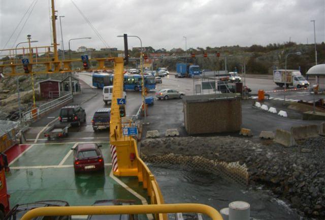 körfält för bussar samt trafik från färjorna och längst i söder finns en parkeringsplats, se bild 4. Bild 4.