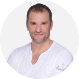 VD HAR ORDET När vi grundade Ayima 2007, hade vi bara ett mål att leverera kundservice i världsklass och ge vår personal (och oss själva) en lönsam karriär och inte minst en trevlig arbetsplats.