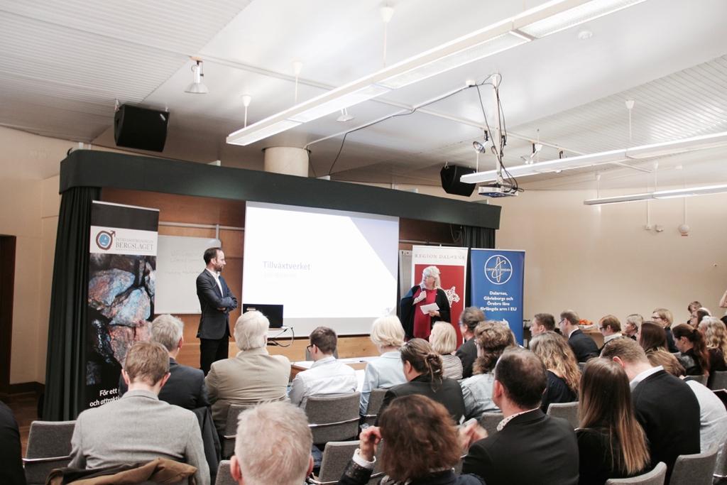 Aktuellt från Lars Wikström, avdelningschef för regioner på Lars informerade om s organisation, roll och ansvar.