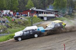 Som tur var så ville ingen köpa min Ford Sierra med Volvomotor, skrattar Björn.