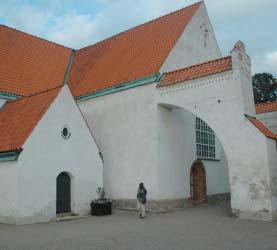 Principer och regler Heliga Kors kyrka, Ronneby Bevara och förvalta en kyrka/kyrkogård Kyrkorna och kyrkogårdarna skall vårdas och underhållas så att deras kulturhistoriska värden bevaras.