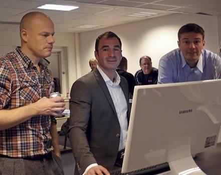 FÖRETAGET Prokey Öppet hus Prokey visar upp sin nya grafiska profil Vd Hans Johansson om Prokey b Prokey för dej som vill vara oberoende säger Hans och fortsätter.