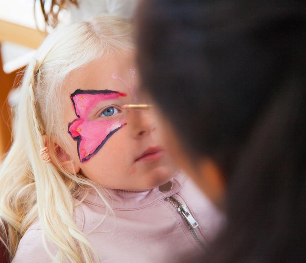 3 Uppföljning av kommunfullmäktiges styrkort och Vision Skövde 2025 Uppföljning av kommunfullmäktiges styrkort: Kund & Samhälle... 41 Kvalitet & effektivitet i våra processer... 44 Medarbetare & chefer.
