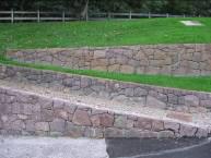 4 STAKET OCH AVGRÄNSNING AV TOMTER Häckar Plantering av en häck kräver inte ansökan om åtgärdstillstånd.
