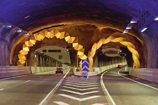 Utdrag från samrådsunderlag 9 tunneln inte behöver stängas av helt. Om det bildas köer i tunneln kommer trafikanterna att få information om att man kan välja att ta av mot andra vägar, t.ex.
