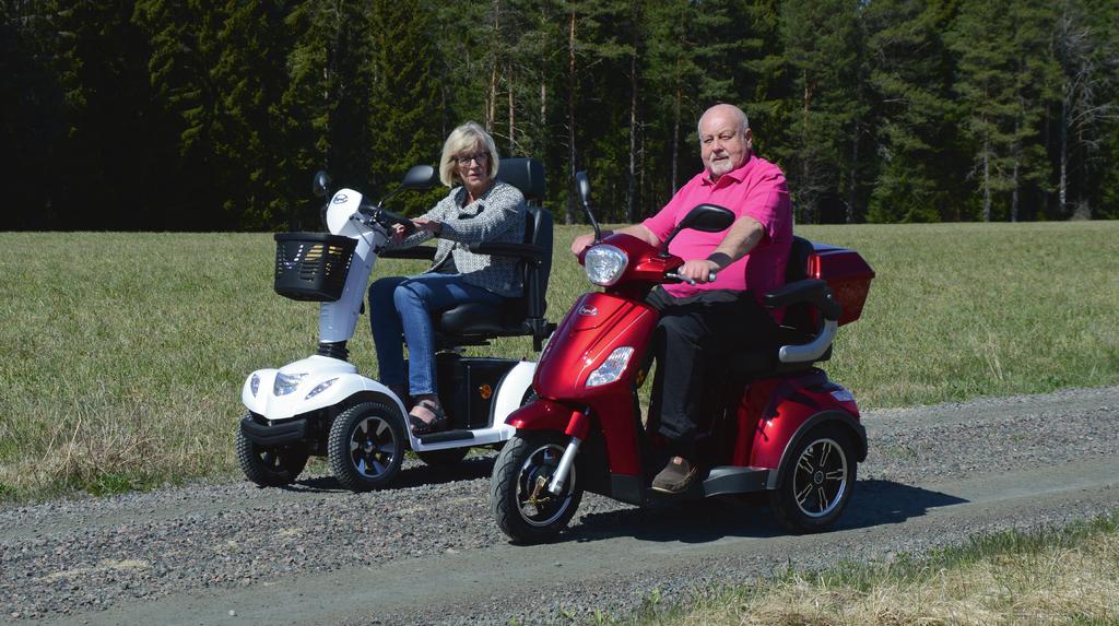 sker i ett vanligt vägguttag, enkelt, billigt och miljövänligt. Elopederna går att försäkra till en låg kostnad genom din hemförsäkring.