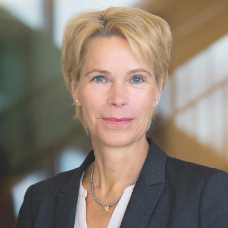 HELGENS FÖRELÄSARE Handplockade föreläsare för bästa möjliga inspiration! Catrin Fransson LTUs alumn berättar om karriären Fredag 10:30-11:30 Catrin Fransson blev utnämnd till årets alumn 2014 av LTU.