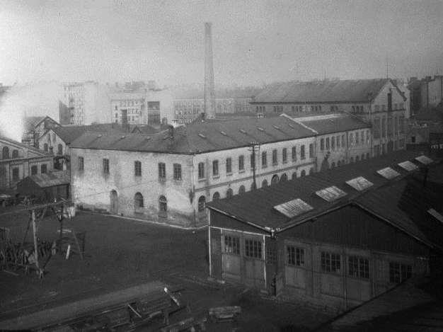 Arbetarstadsdelar växte fram i Kirseberg och på Lugnet, inte långt från Kockums mekaniska verkstad vid dagens Davidhallstorg.