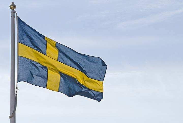 Ceremoni Program 14.20 Platserna vid monumentet och åskådarläktaren intagna 14.