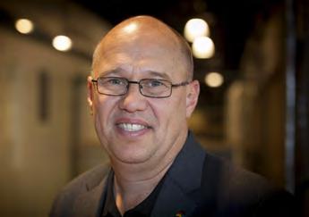 Xx Xx FOTO: FREDRIK HJERLING Tre frågor till Norman Karsch, avdelningschef Miljörapportering på Tysk-Svenska Handelskammaren Vilken typ av företag använder sig av tjänsterna som din avdelning