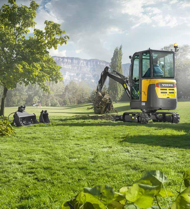 Volvo minigrävare hos swecon Volvo EC18D med tre skopor och släp