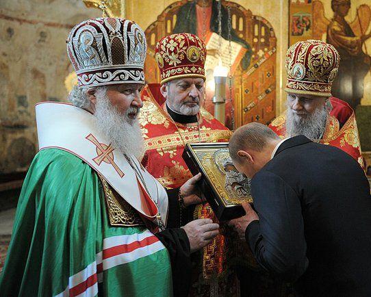 De olika kyrkorna Ortodoxa kyrkan Nyckelordet för den ortodoxa kyrkan är: mysterium Till skillnad från de västliga kyrkorna försöker man inte förklara allting i minsta detalj utan ser det snarare som