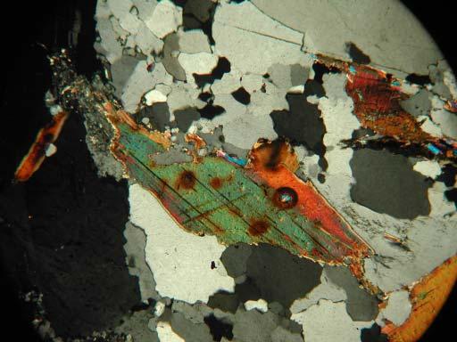 Svekofennisk granit från olika metamorfa miljöer Kristofer Wollein Waldetoft Examensarbeten i Geologi vid Lunds universitet