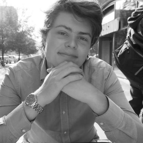 Namn: Fredrik Huitfeldt Termin: 1 1. Har Du tidigare engagerat Dig i JF eller någon annan förening, nation eller liknande? Som nyligen utsprunget SmåJur har jag inte hunnit med så mycket i Lund ännu.