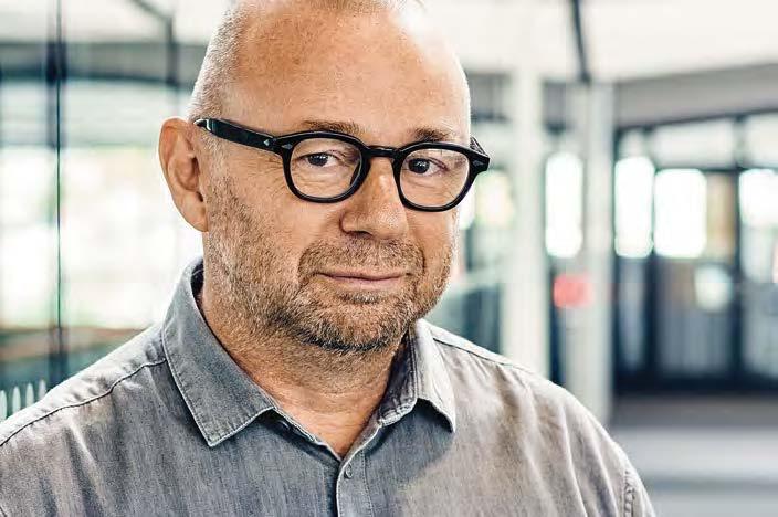 Hager Design gör tekniska produkter till vardagliga vänner. Innan vi börjar designa en ny produkt, tänker vi på användaren.