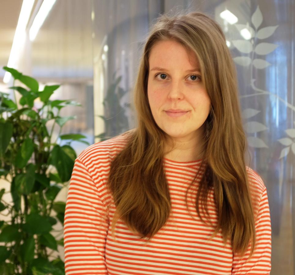 Sophie letar upp personer som är försäkrade utan att veta om det Den som har kollektivavtalad lön har också minst en kollektivavtalad försäkring, men det känner inte alla till.