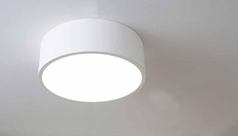 Interiör Notum CE En modern och energieffektiv LED-armatur Energieffektiv Utmärkt färgåtergivning DALI som standard Jämn ljusbild Stilren form 5 års garanti Notum Ceiling är en cirkulär och tidlös
