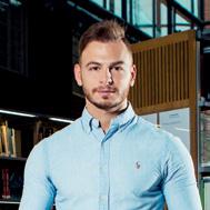 Det var när jag behövde köpa nya glasögon som jag började kolla på andra alternativ och jag bestämde mig ganska snabbt för att jag ville göra en ögonlaseroperation.
